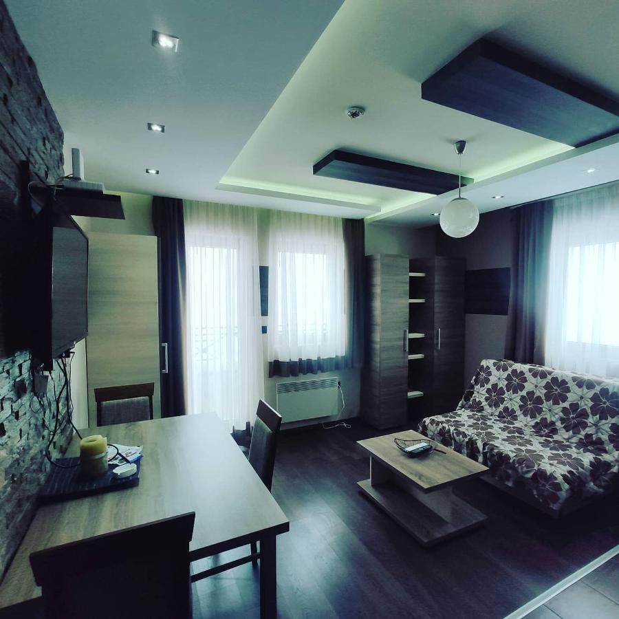 Apartman D16 Milmari コパオニク エクステリア 写真